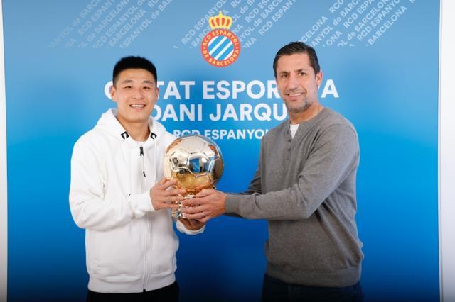 B体育官网-2021中国金球奖揭晓 武磊再夺魁 王霜第四度捧杯